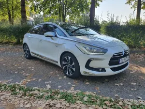 Citroën DS5 2.0 HDi Hybrid4 Pure Pearl MCP 2012
