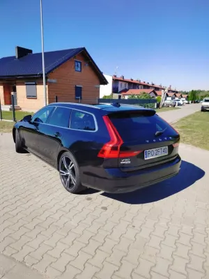 Volvo V90 D3 Geartronic Momentum 2017