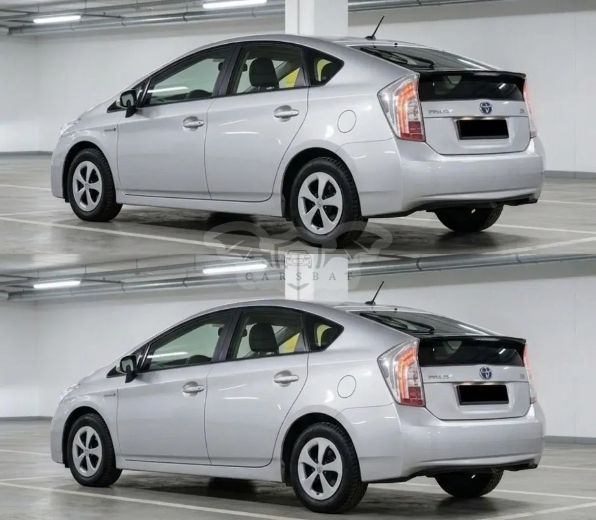 Toyota Prius III 1.8 Hybrid Active 2014