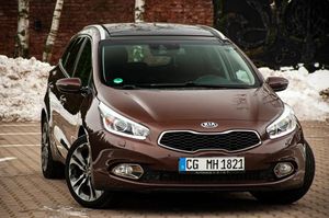 Kia Ceed II (2012-) 1.6 CRDi 136 DCT ISG Platinum Edition 2014