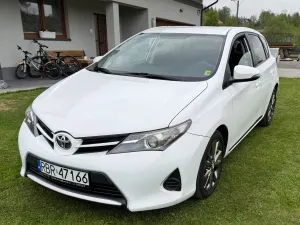 Toyota Auris II 2015