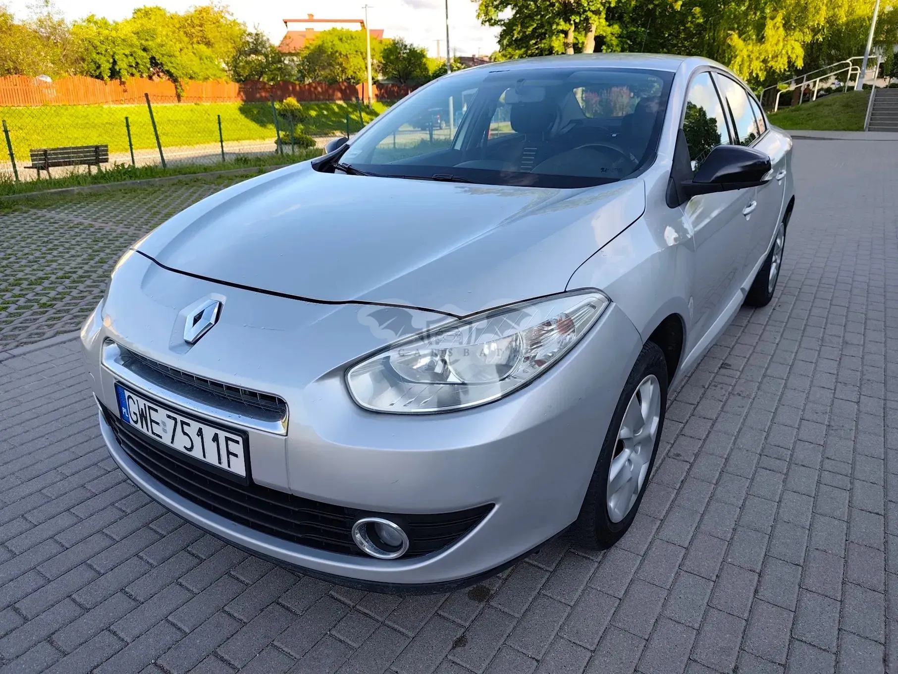 Renault Fluence (SM3) 1.6 16V Authentique 2012