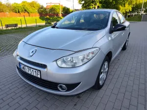Renault Fluence (SM3) 1.6 16V Authentique 2012