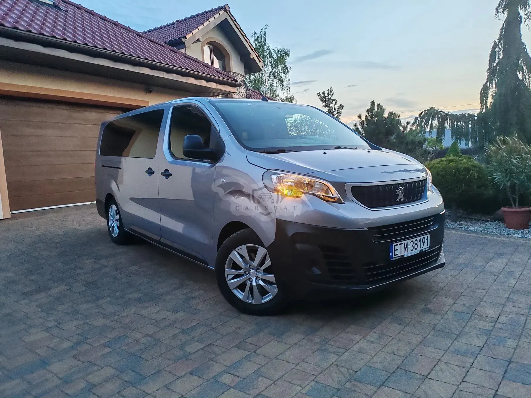 Peugeot Traveller L2 1.5 BlueHDi Business 2020