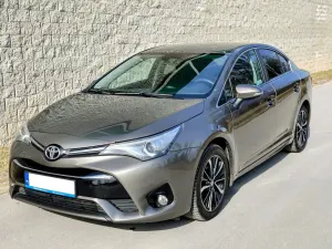 Toyota Avensis III 2.0 D-4D Prestige 2017