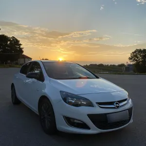 Opel Astra J 1.7 CDTI ecoFLEX 2013