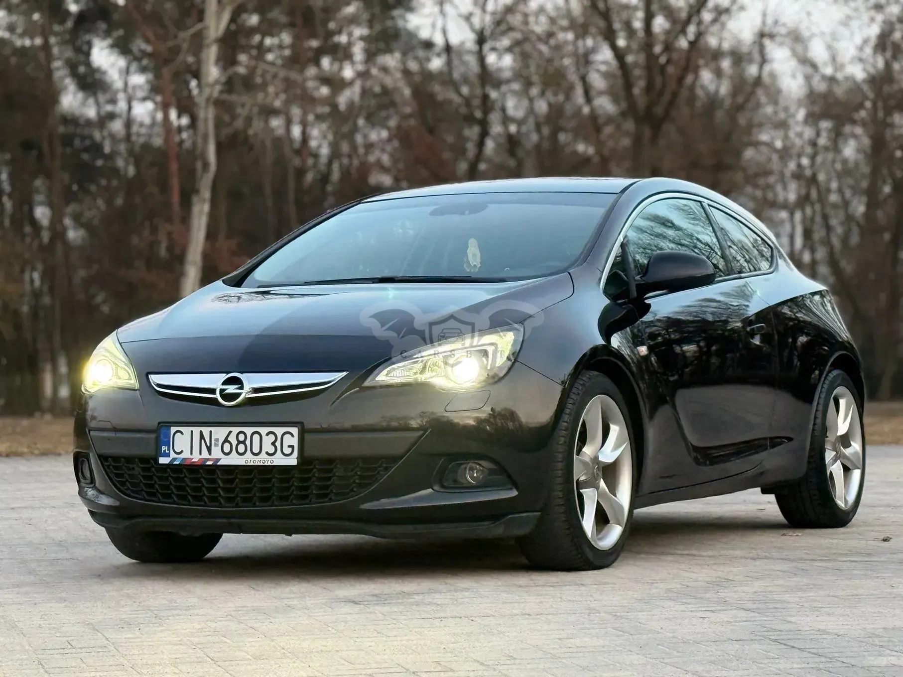 Opel Astra J 1.4 T Sport 2012