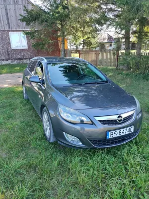 Opel Astra J 2012
