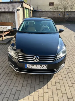 Volkswagen Passat B7 1.6 TDI DPF BlueMot Comfortline 2011