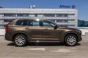 Volvo XC90 II D4 Geartronic Momentum 2016