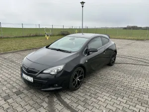Opel Astra J 1.4 T Enjoy 2012