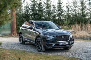 Jaguar F-Pace 2016
