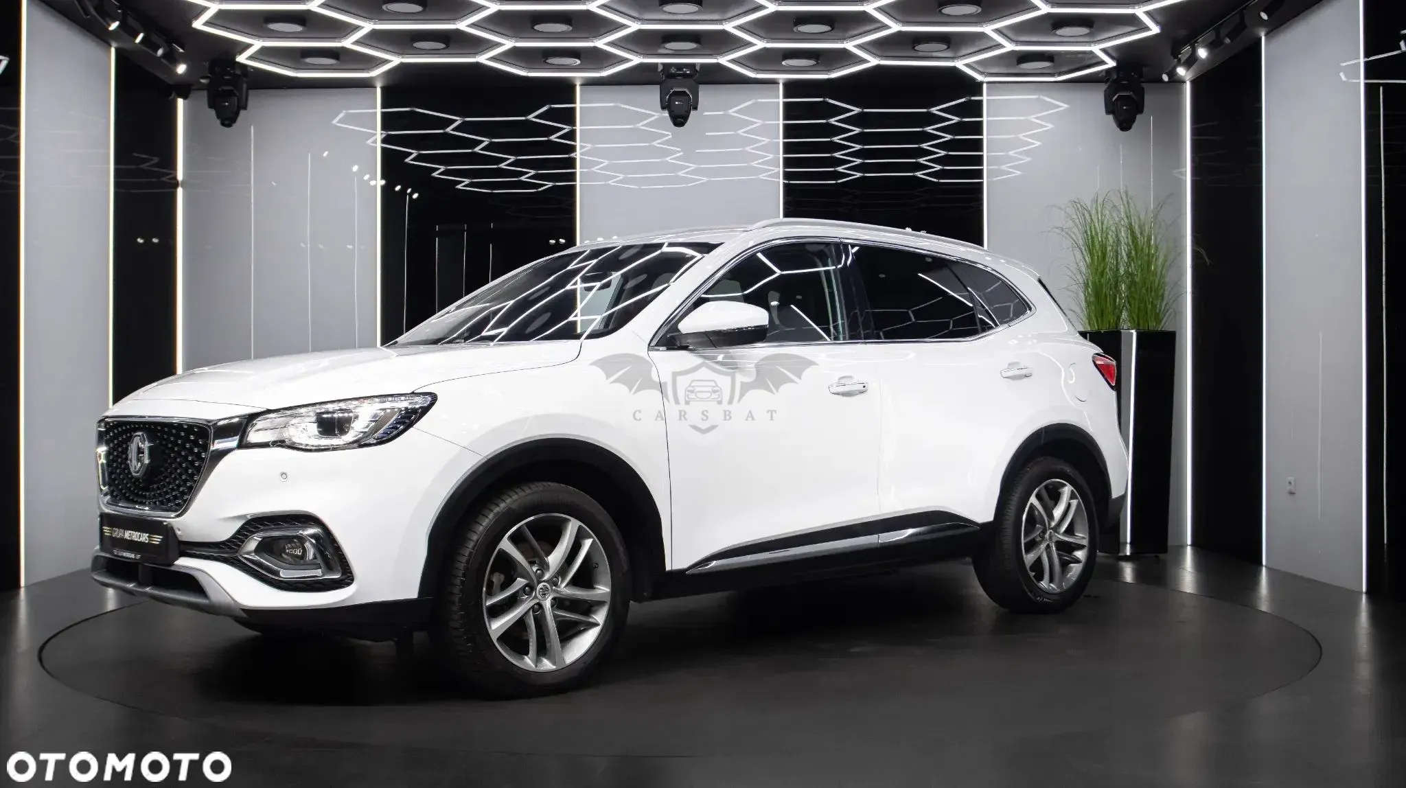 MG EHS 1.5T-GDI Luxury 2022