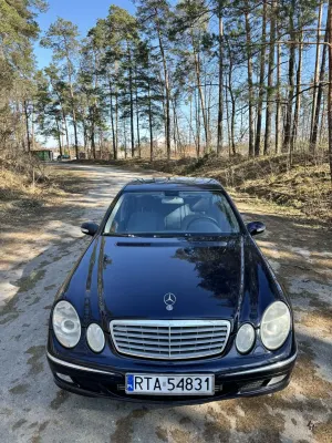 Mercedes-Benz E W211 270 CDI T Avantgarde 2004