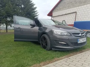 Opel Astra J 1.7 CDTI 2014
