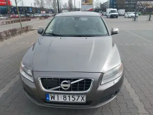 Volvo V70 III D4 Momentum 2010