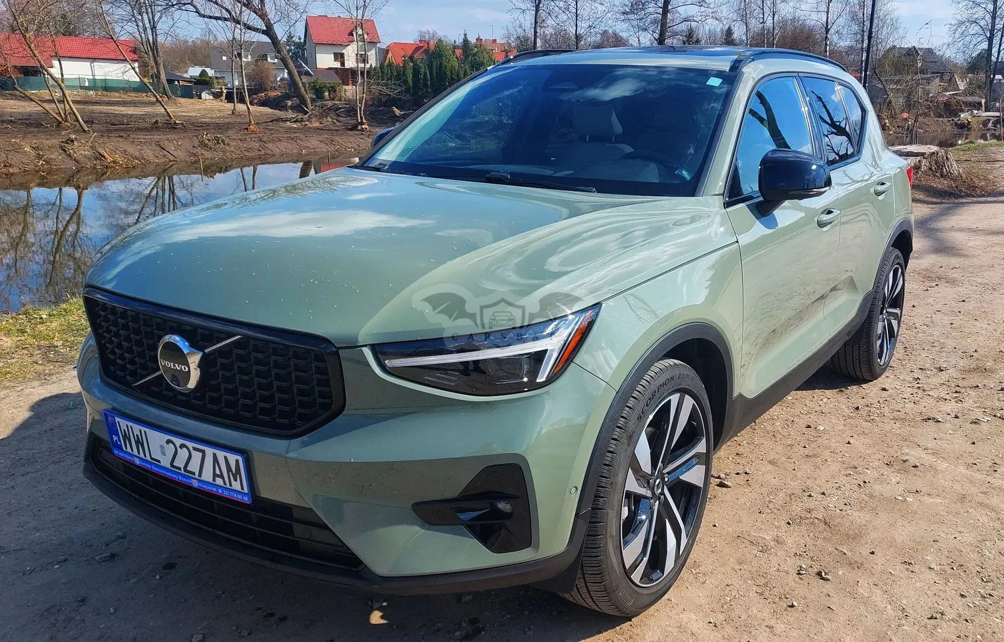 Volvo XC40 B5 AWD Ultimate Dark 2024
