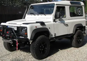 Land Rover Defender 1998