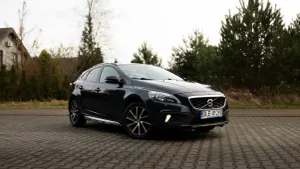 Volvo V40 D2 2013