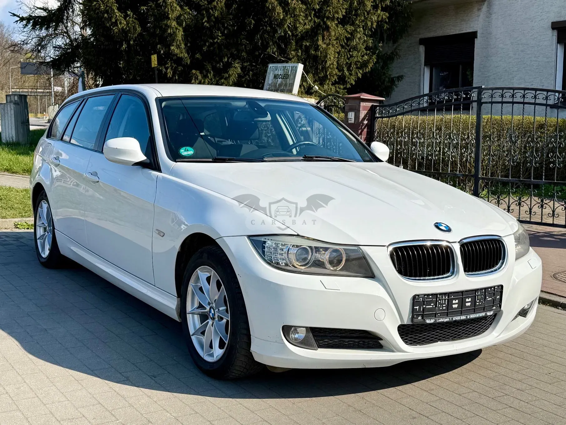 BMW 3 Series E90/E91/E92/E93 320d xDrive DPF 2011