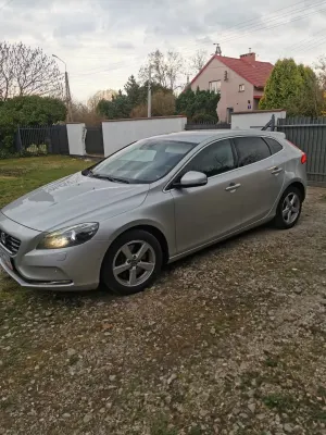Volvo V40 II D3 Momentum 2014