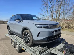 Opel Grandland 1.2 DI Hybrid 48 V Automatik GS 2025