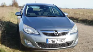 Opel Astra J 1.3 CDTI DPF EcoFLEX Start/Stop Edition 2011