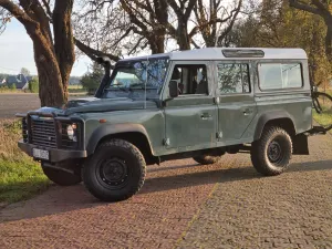 Land Rover Defender 2.2 TD4 SE 2014
