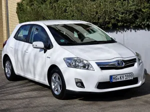 Toyota Auris I 1.8 HSD Luna 2011