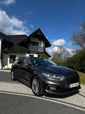Ford Mondeo Mk5 ver-2-0-hybrid-titanium 2021