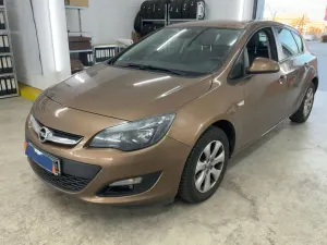 Opel Astra J 1.6 Style 2015