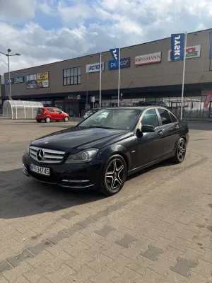 Mercedes-Benz C W204 180 CDI DPF (BlueEFFICIENCY) 7G-TRONIC 2011