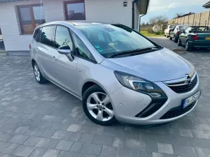 Opel Zafira C 2011