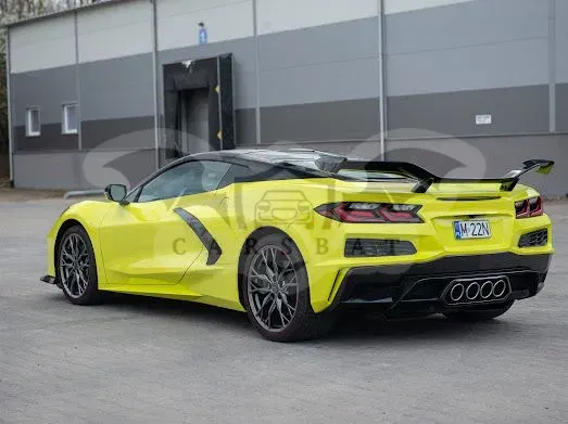 Chevrolet Corvette C8 2024