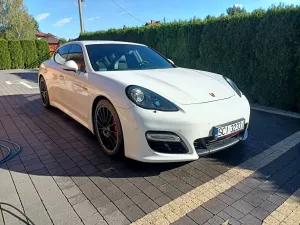 Porsche Panamera GTS PDK 2012