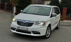 Lancia Voyager 2.8 Multijet 16v Platinum 2013