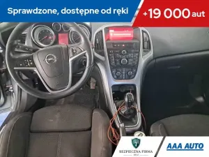 Opel Astra J 2013