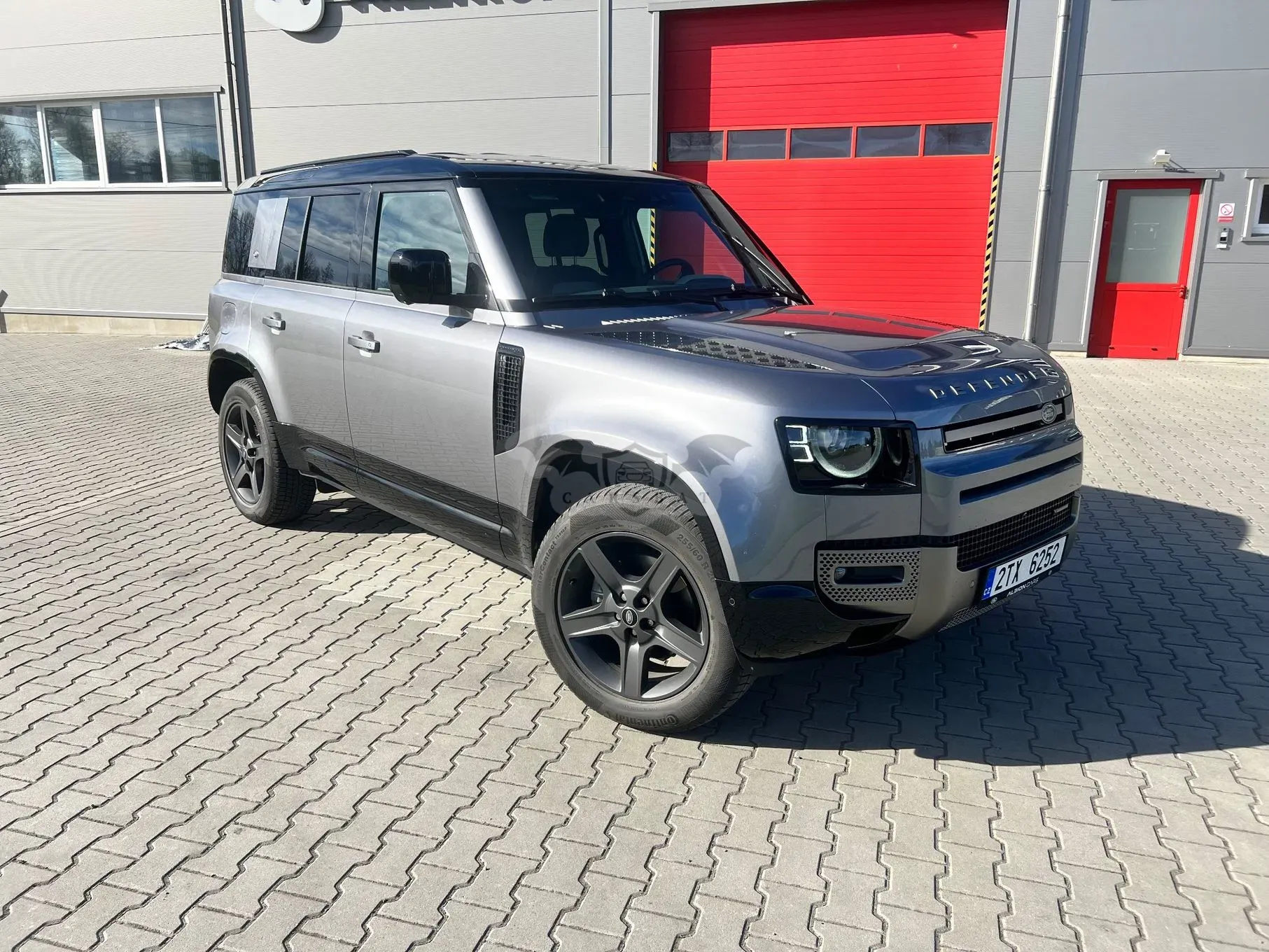 Land Rover Defender 3.0 D250 mHEV X-Dynamic SE 2023