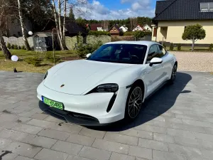 Porsche Taycan 4 2021