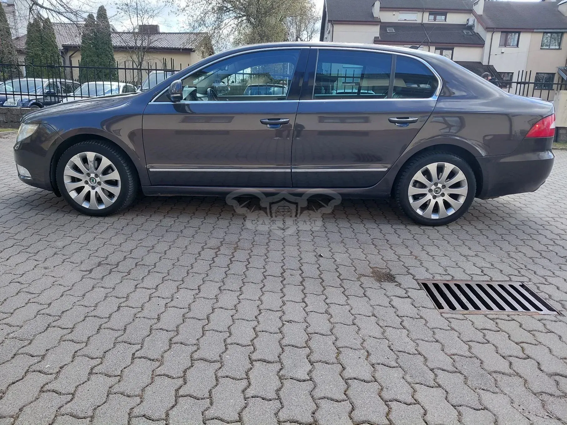 Skoda Superb II 2.0 TDI DSG Elegance 2010