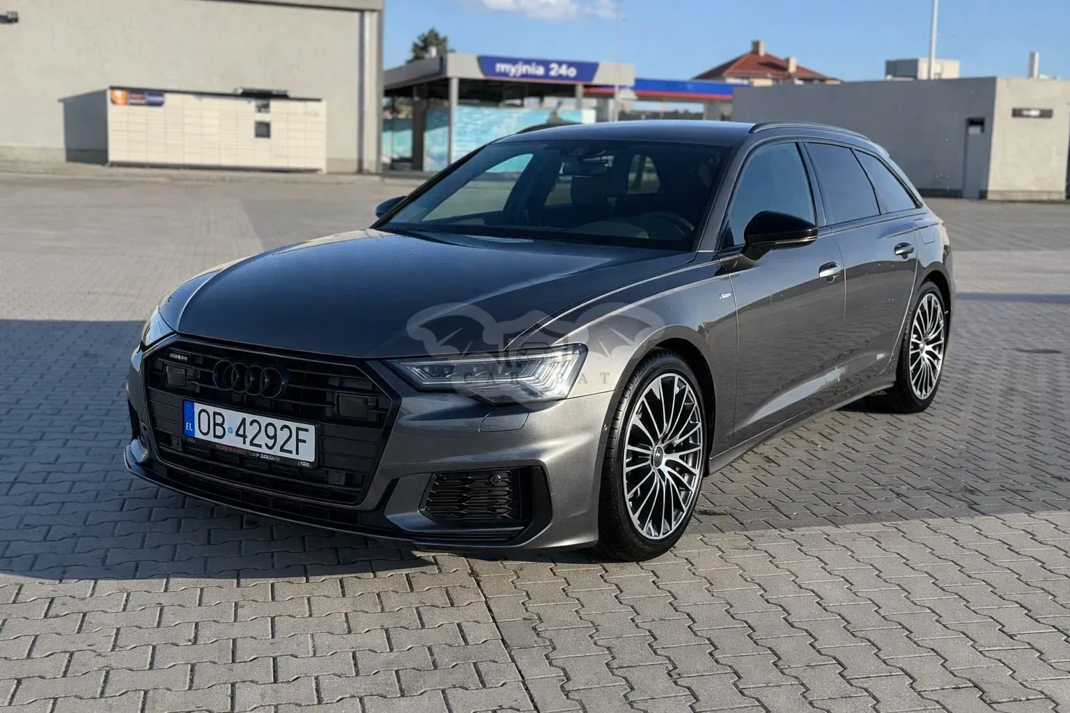 Audi A6 C8 55 TFSI e quattro S tronic S line 2021