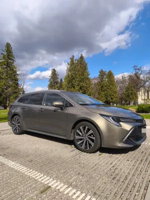 Toyota Corolla Seria E21 1.8 Hybrid Comfort 2022