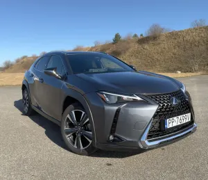 Lexus UX 300h 2024
