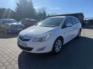 Opel Astra J 1.7 CDTI DPF 150 Jahre 2012