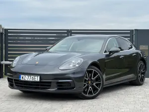 Porsche Panamera 4 2019