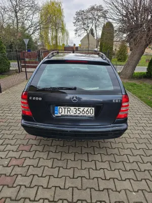 Mercedes-Benz C W203 200 T CDI Classic 2003
