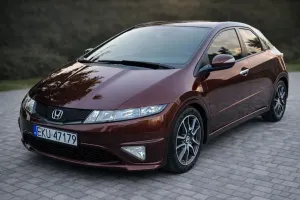 Honda Civic VIII 1.8i-VTEC Executive 2011