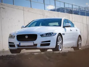 Jaguar XE 20d Pure 2015