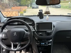Peugeot 208 I 2016