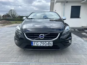 Volvo V40 II D2 Drive-E R-Design Momentum 2015